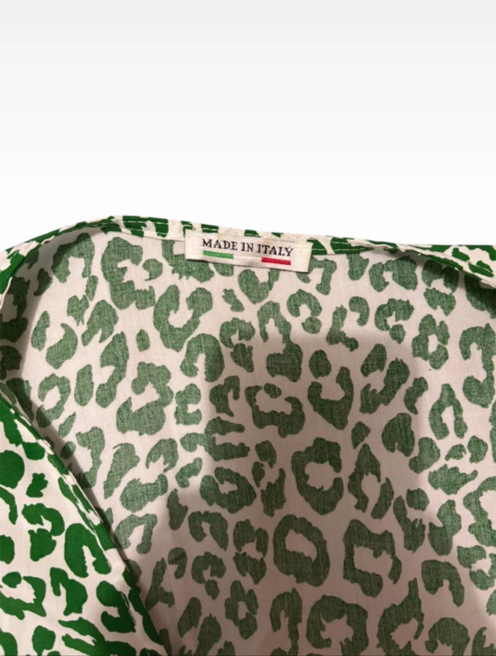White and green fluid leopard print dress – photo 2